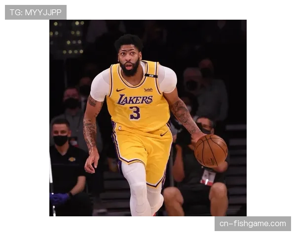 动态：戴维斯因腹股沟伤势缺席，湖人内线护框能力面临考验