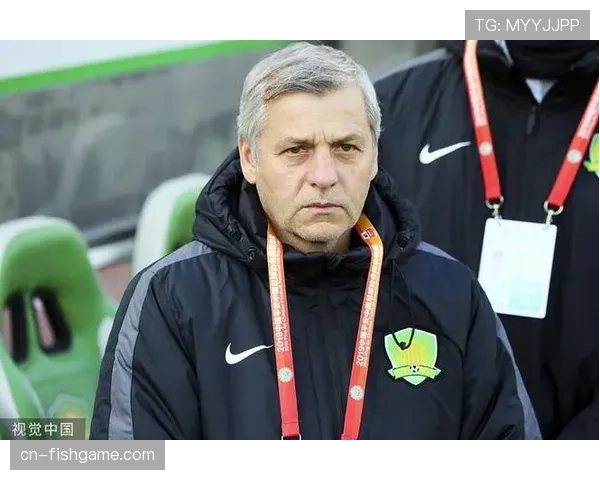 热内西奥父亲离世，里尔主帅强忍悲痛指挥比赛